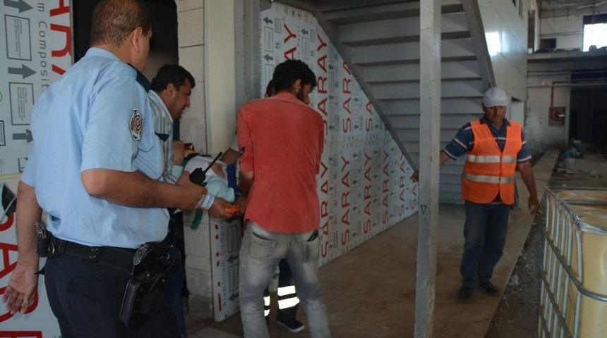 Havaalanı Terminal Binası İnşaatında İş Kazası: 1 Yaralı