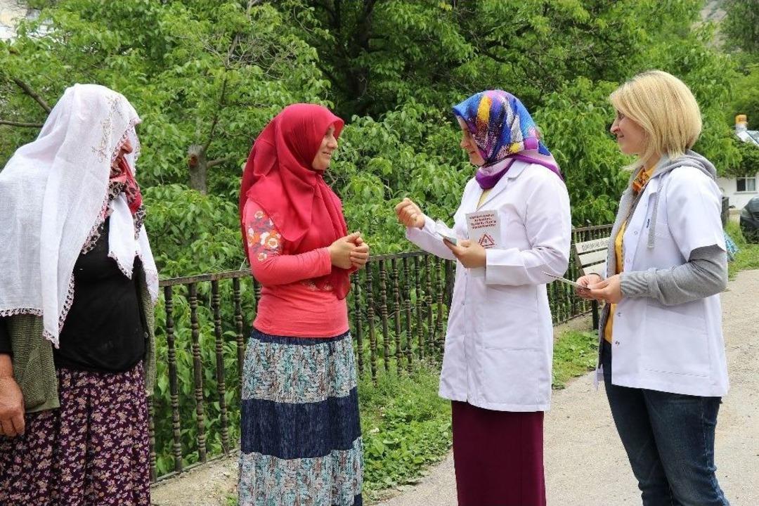 Kene Kabusu Fren Yaptı