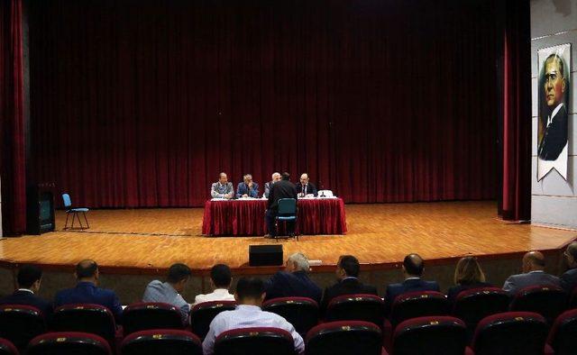 Vali Kam&ccedil;ı Halkla Buluştu 2