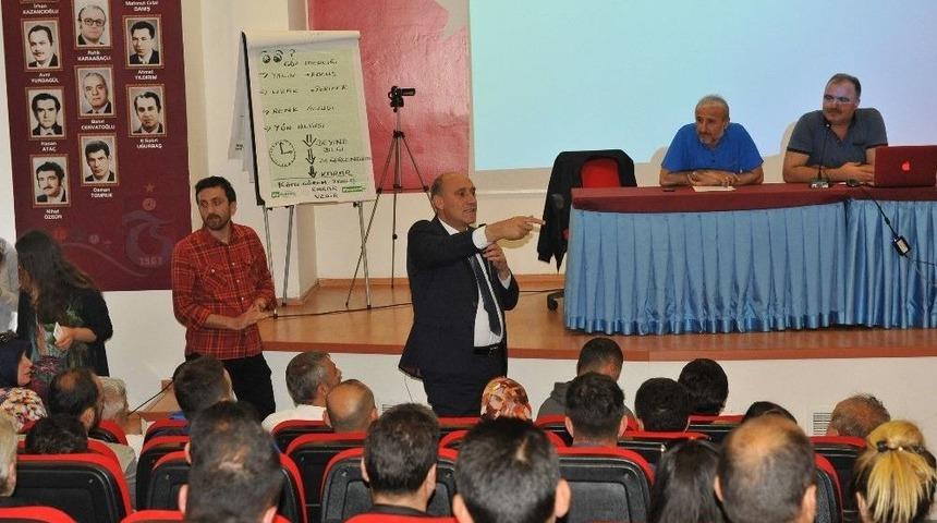 Beden Eğitimi &Ouml;ğretmenlerinin Sorunları Konuşuldu