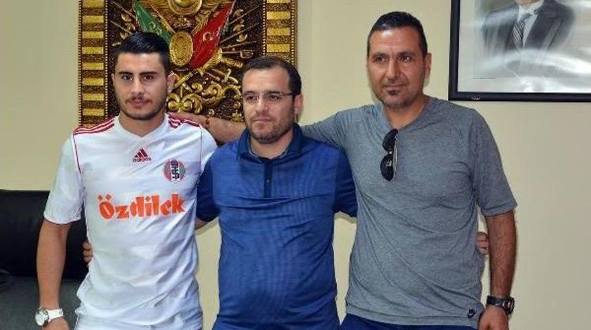 Turgutluspor Yaşar Yılmaz'la Imzaladı