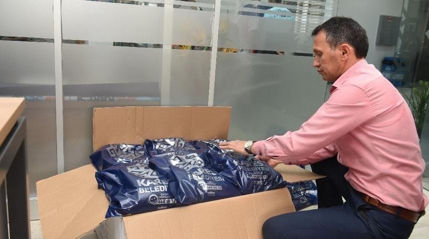 Karesi &lsquo;den Ardahan Ve Iğdır&rsquo;a Bayramlık Kıyafet