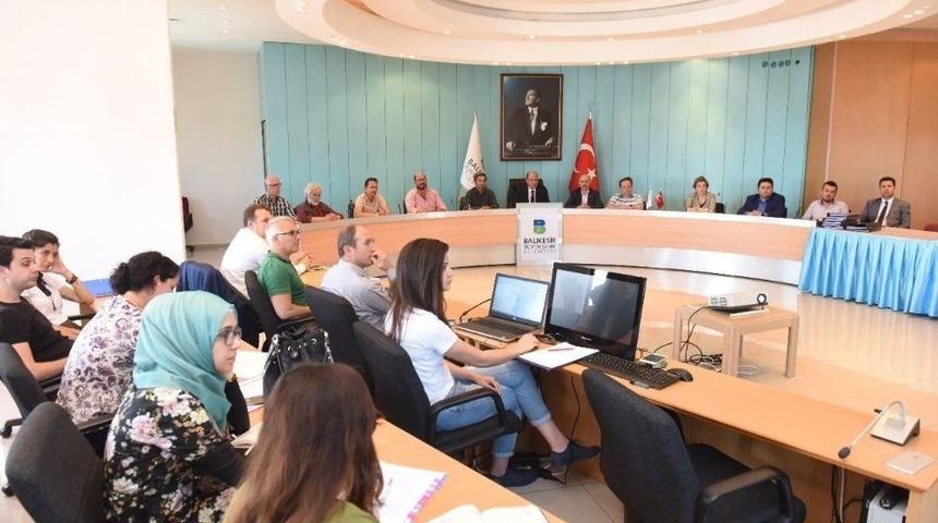 B&uuml;y&uuml;kşehir Belediye Meclisi İmar Komisyonu 1/1000 &Ouml;l&ccedil;ekli İmar Planlarını G&ouml;r&uuml;ş&uuml;yor
