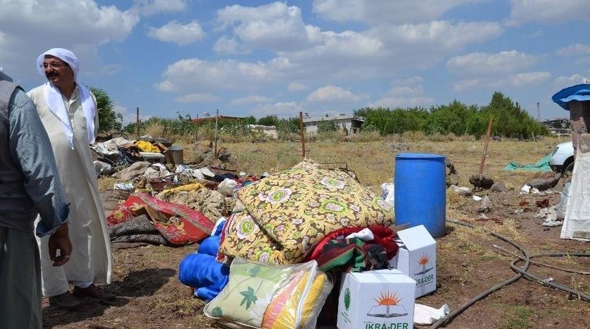 Siverek&rsquo;te Evi Yanan Aileye Yardım Eli Uzandı