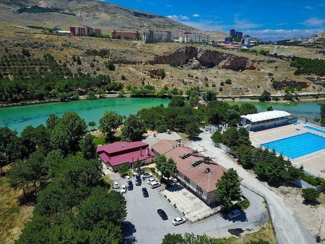 B&uuml;y&uuml;kşehir&rsquo;den Evkur Yeni Malatya Spor&rsquo;a Tesis Desteği 2