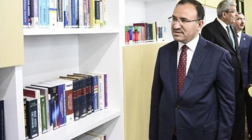 Bekir Bozdağ'dan Kılı&ccedil;daroğlu Eleştirisi