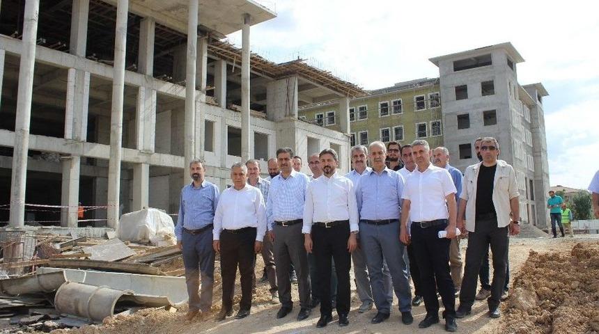Adıyaman K&uuml;lliyesinin 1 Yıl Sonra Bitirilmesi Hedefleniyor