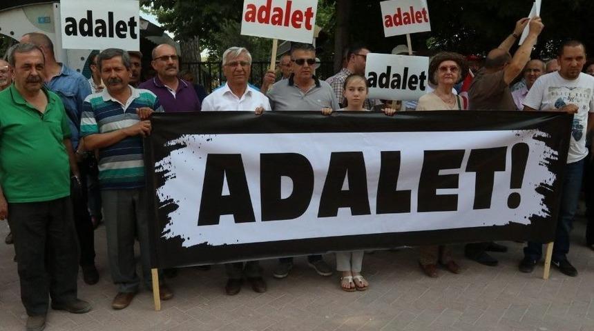 Genel Başkanları Yürüdü, Onlar Oturdu