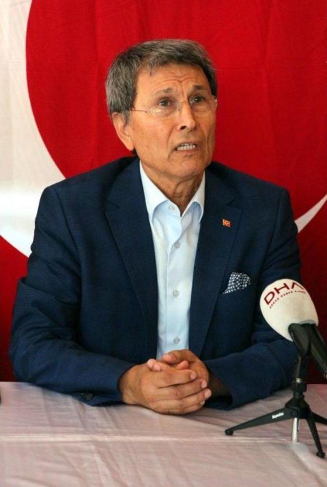 &Uuml;mit &Ouml;zdağ, Mhp nin T&uuml;z&uuml;k Kurultayı Iptalini Değerlendirdi 2