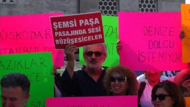 &Uuml;sk&uuml;darlılar dan Bah&ccedil;e Duvarları &Ccedil;atlayan Şemsi Paşa Cami I&ccedil;in Eylem 3