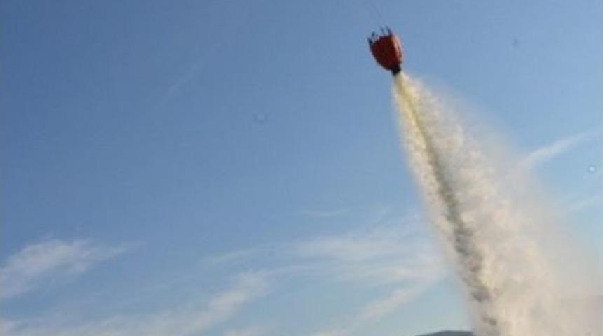 Şirince&rsquo;de Makilik Alanda &Ccedil;ıkan Yangın Kontrol Altına Alındı