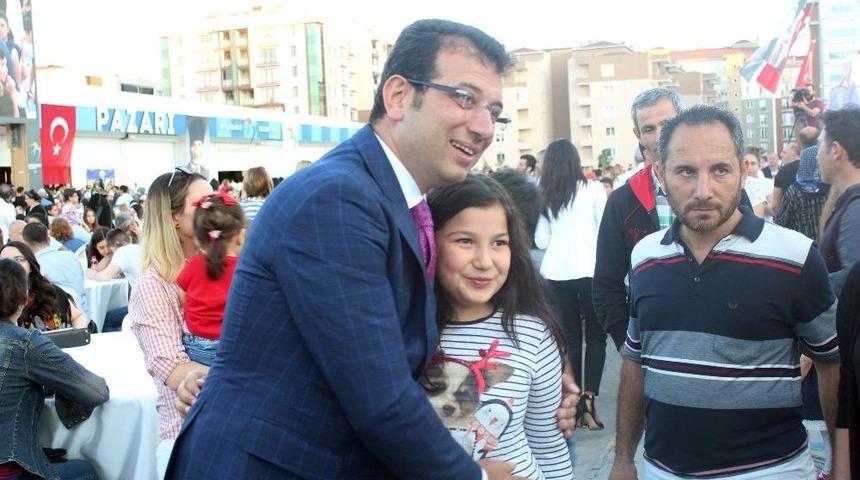 Kadir Gecesi&rsquo;nde 15 Bin Kişilik İftar Sofrası