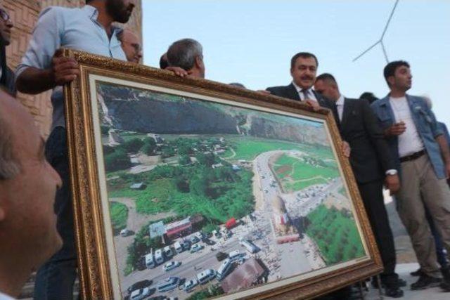 Bakan Eroğlu: Hasankeyf'i Çiçek Gibi Yapacağız