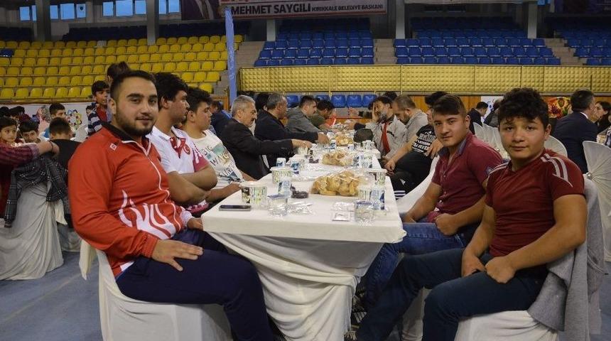 Kırıkkaleli Sporcular İftarda Buluştu