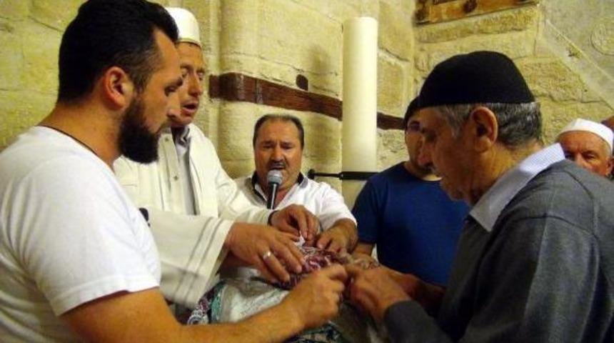 &Ccedil;anakkale'de Sakal-I Şerif Ziyarete A&ccedil;ıldı