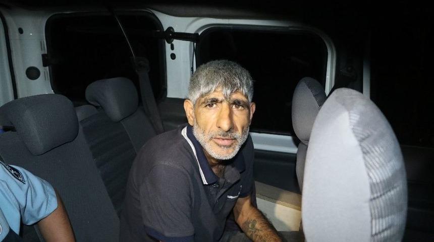 Mahalle Sakinleri Evlerin İ&ccedil;in G&ouml;zetleyip Cinsel İstismarda Bulunan Şahsı Yakaladı