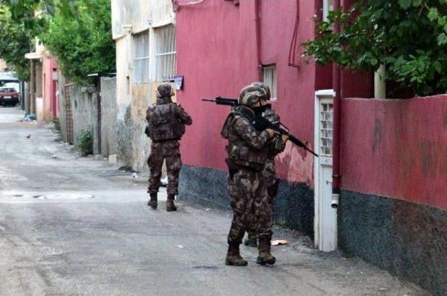 Adana da Deaş ın H&uuml;cre Evine Baskın: 7 G&ouml;zaltı 3