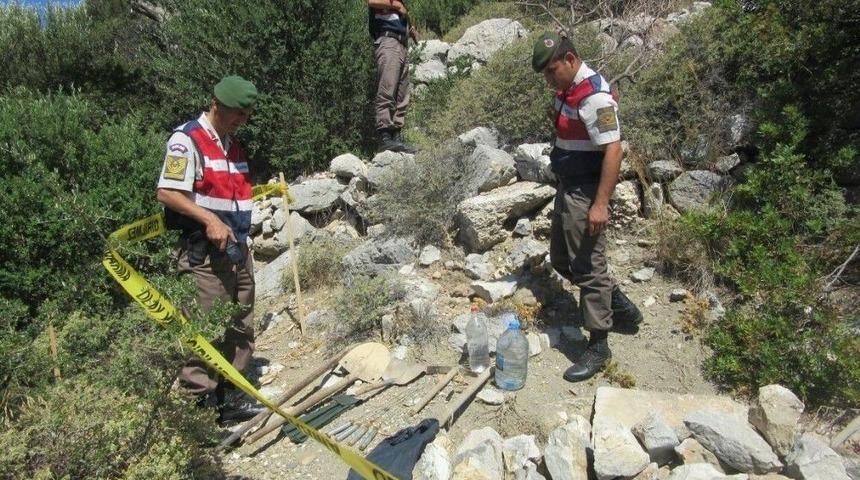 Dat&ccedil;a&rsquo;da Buldukları Tarihi Eseri Satmaya &Ccedil;alışan 3 Ş&uuml;pheli Yakalandı