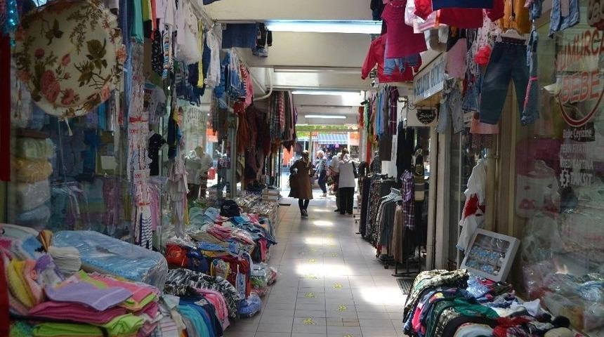 Esnaf Arefe G&uuml;n&uuml;nden Umutlu