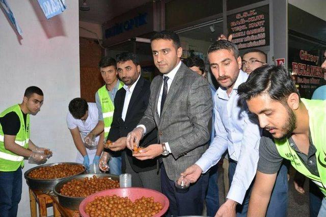 &Uuml;lk&uuml; Ocakları Kadir Gecesinde Lokma Dağıttı 1