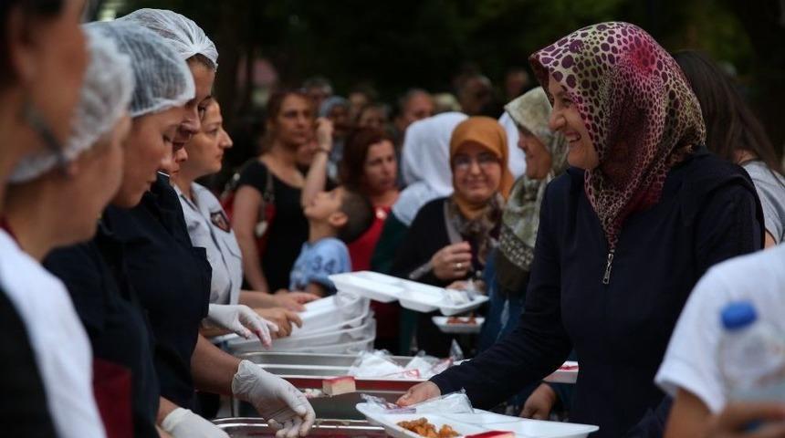 Buca&rsquo;da Kadir Gecesine &Ouml;zel Program