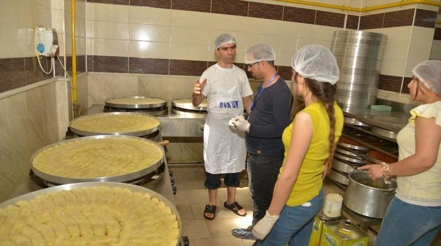 Ramazan Bayramı &Ouml;ncesi Tatlıcılara Sıkı Denetim