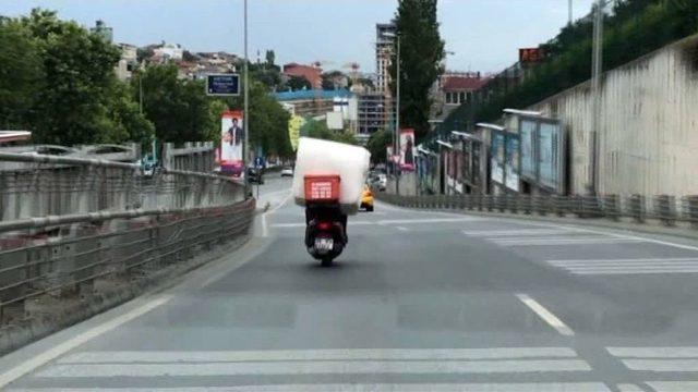 (özel Haber) İstanbul’da Tehlikeli Ve İlginç Yolculuklar Kamerada