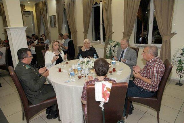Tugay Komutanlığında Şehit Ve Gazi Ailelerine İftar 2