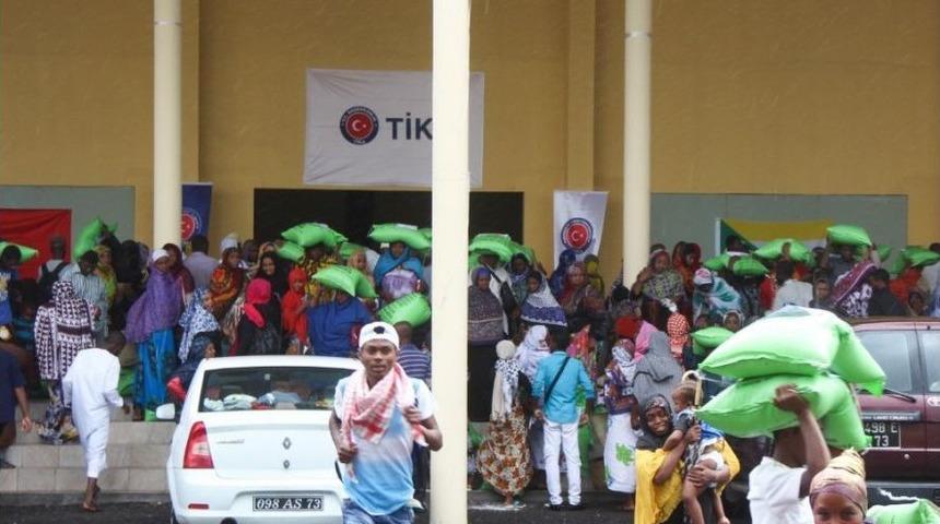 Tika’dan Komorlor’da 450 Aileye Gıda Yardımı
