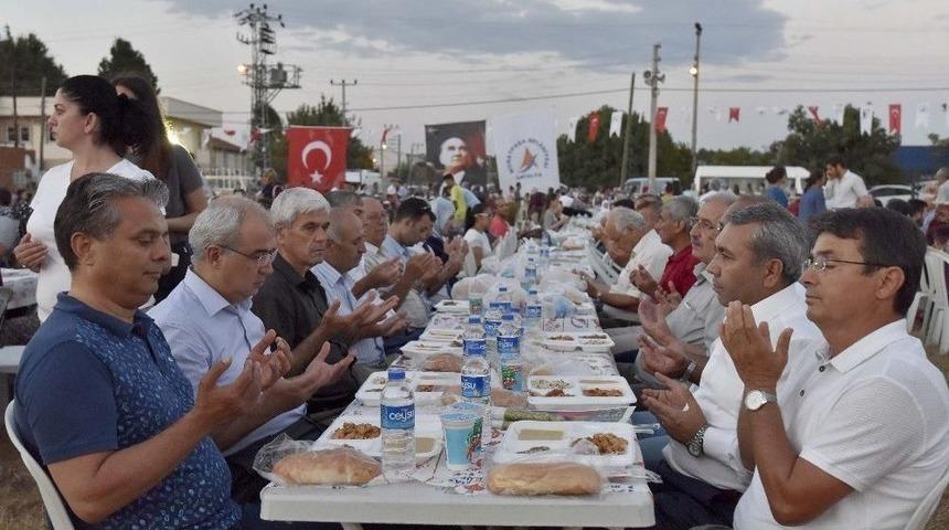 Muratpaşa&rsquo;dan Mevlitli İftar Yemeği