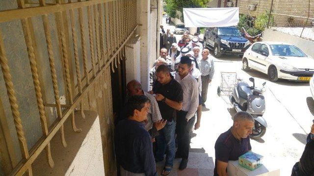 Tika&rsquo;dan Filistin&rsquo;e Gıda Yardımı 2