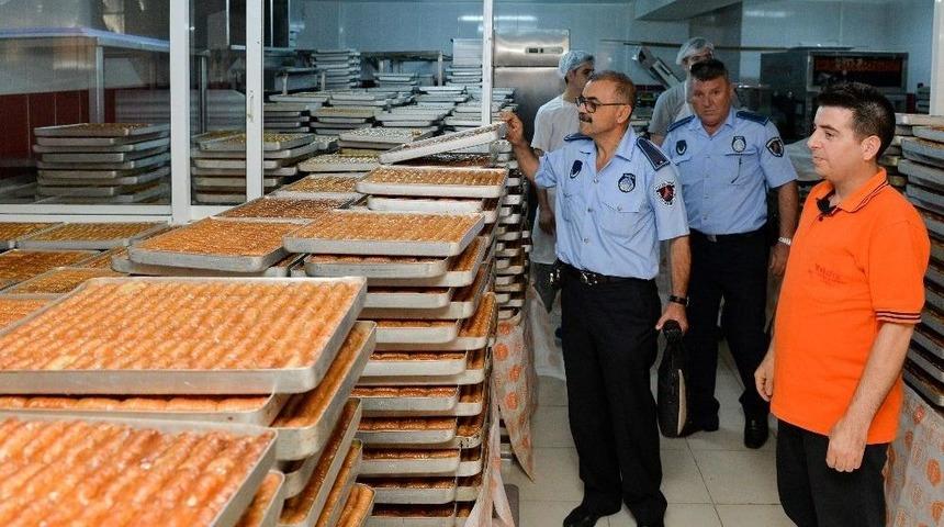 Muratpaşa&rsquo;da Tatlıcılara Denetim
