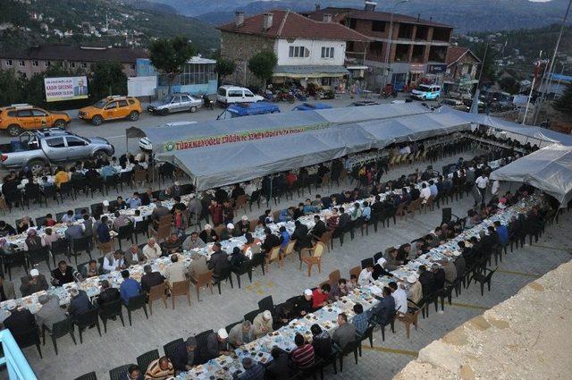 Sarıveliler Halkı Belediyenin İftarında Biraraya Geldi