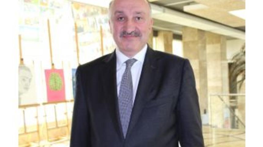 Prof. Dr. Turgut İpek :&ldquo; Tip 2 Diyabetin &Ccedil;aresini İlave Ameliyatlarla &Ccedil;&ouml;zd&uuml;k&rdquo;