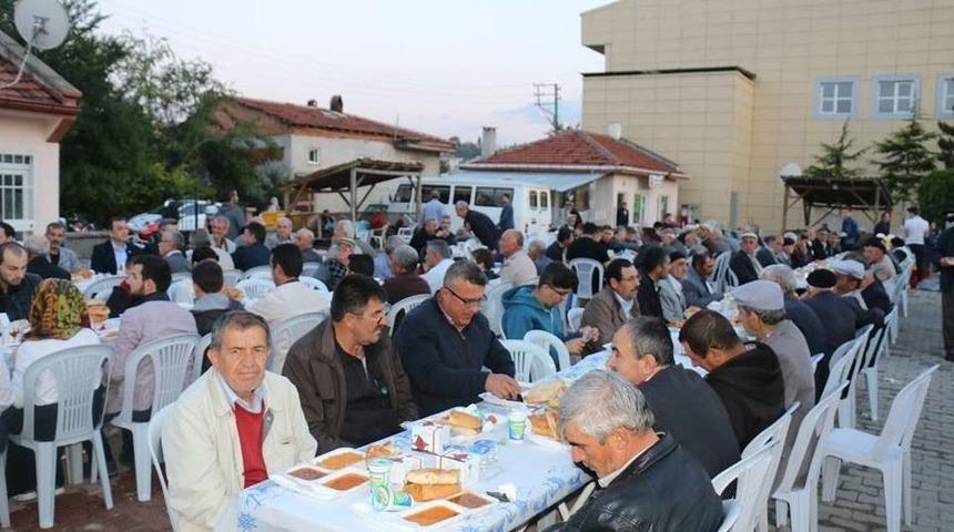 Pazaryeri&rsquo;nde Ramazan Dolu Dolu Ge&ccedil;iyor