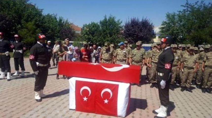Şehit Korucu, T&ouml;renle Son Yolculuğuna Uğurlandı