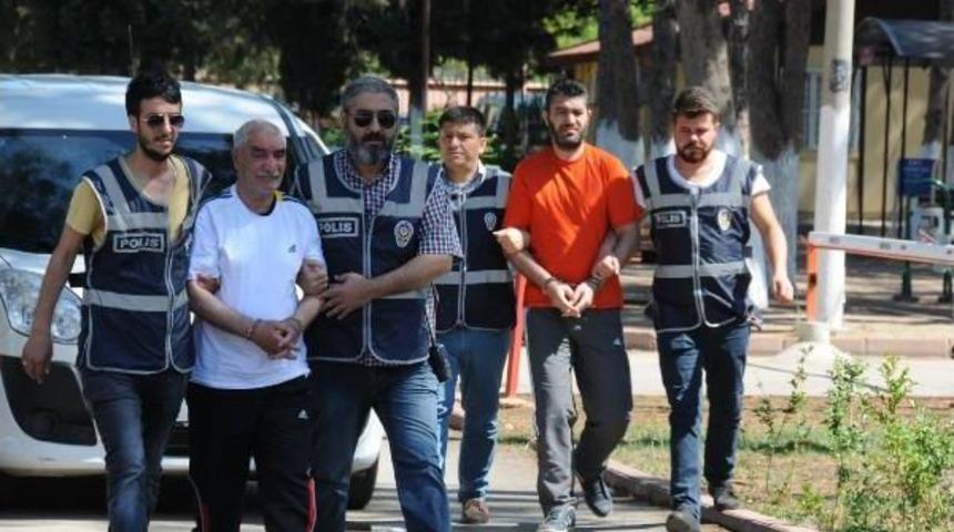 Baba- Oğulun &Ouml;ld&uuml;r&uuml;ld&uuml;ğ&uuml; Arsa Kavgasında 5 Ş&uuml;pheli Adliyede