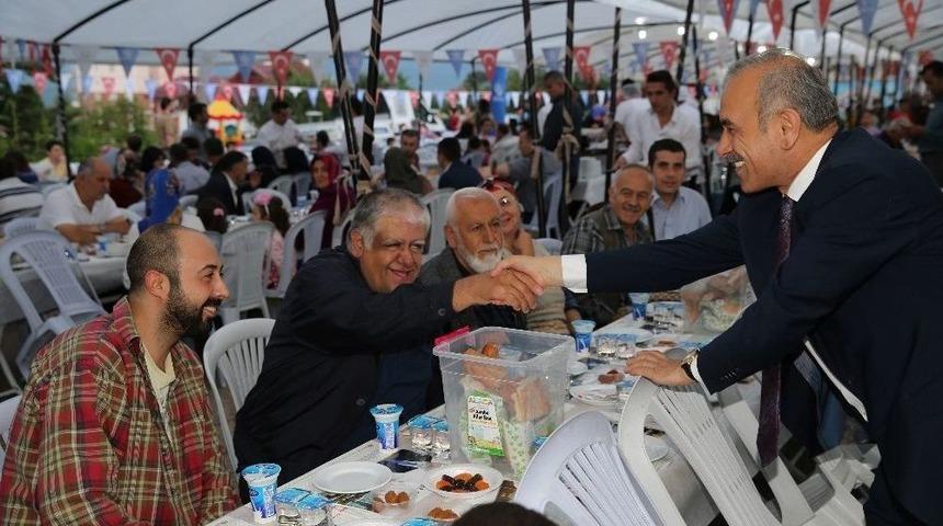 20 Bin Kişi Oru&ccedil; Attı