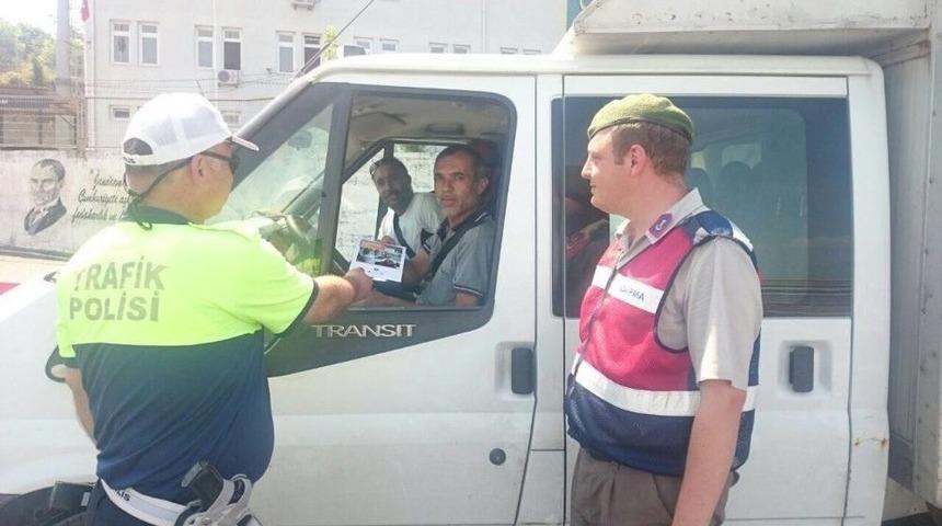 Zonguldak Emniyeti Trafik Kurallarına Dikkat &Ccedil;ekti