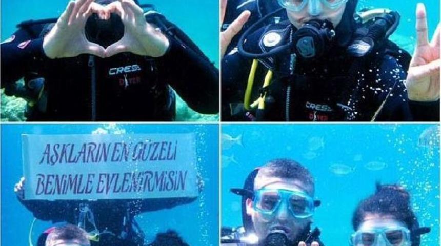 Su Altında Evlilik Teklifi