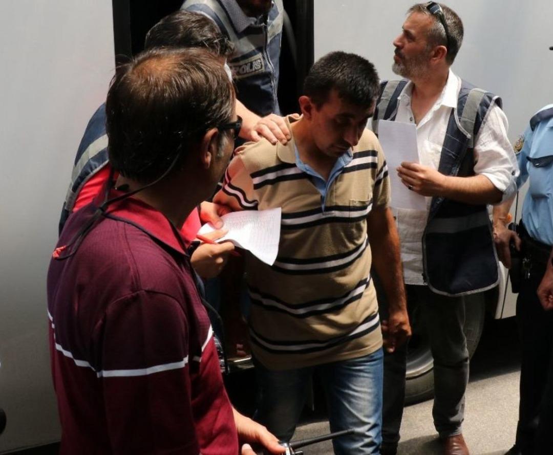 Manisa&rsquo;da Kışladaki Zehirlenmede 23 Kişi Daha Adliyeye Sevk Edildi