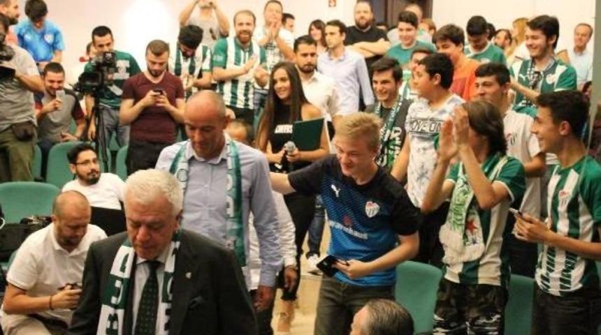 Bursaspor Teknik Direkt&ouml;r&uuml; Paul Le Guen: Hayalperest Değilim