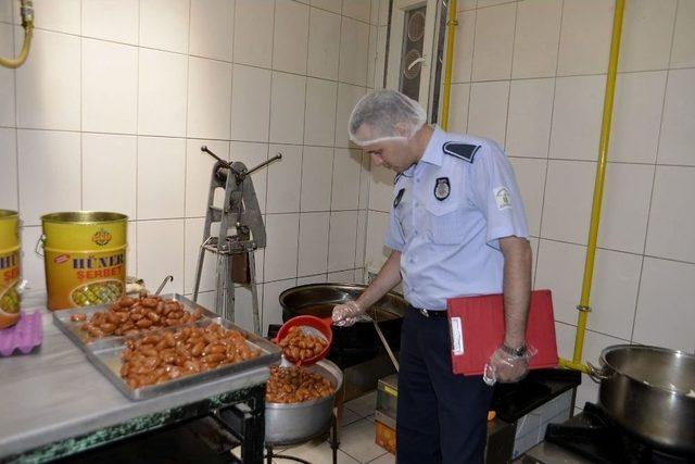 Tepebaşı Zabıtası Bayram Öncesi İş Yeri Denetimlerini Sıklaştırdı