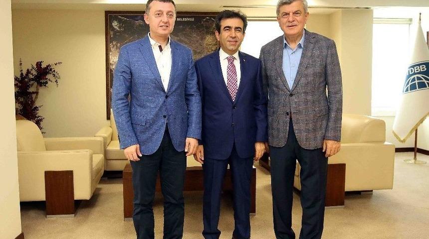 Vali G&uuml;zeloğlu&rsquo;ndan Başkan Karaosmanoğlu&rsquo;na Veda Ziyareti