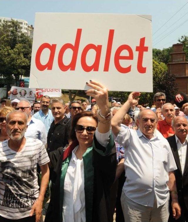 Avukatlardan Adalet Nöbetine Destek Yürüyüşü