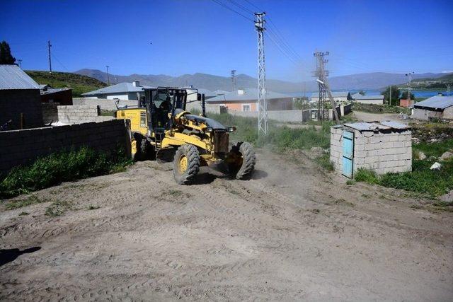 Muhtar Akman’dan Tuşba Belediyesine Teşekkür