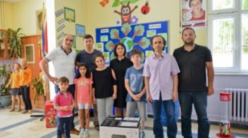 Atık Pil Toplama Şampiyonlarına &Ouml;d&uuml;l