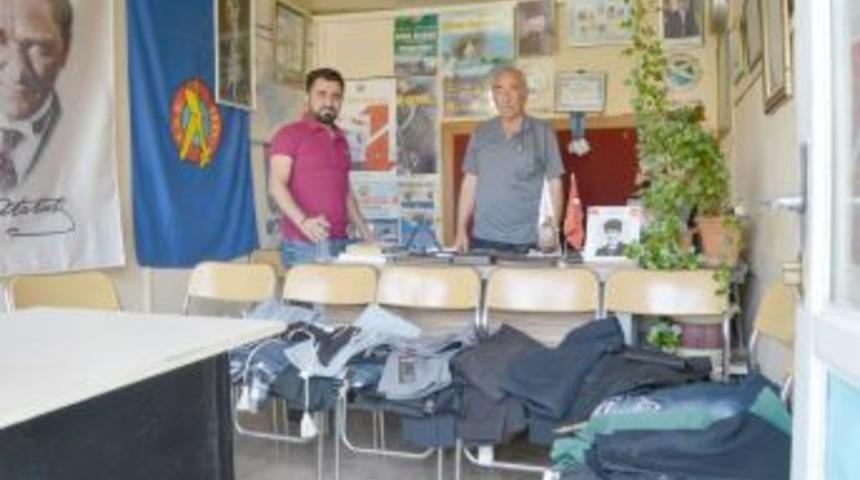 Besni İl&ccedil;esinde 50 Aileye Yardım Yapıldı