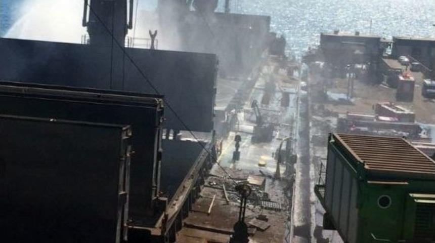 İskenderun&rsquo;da Gemi Yangını