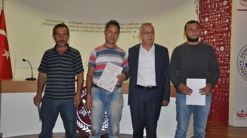 İnşaat Ustaları Belge Aldı